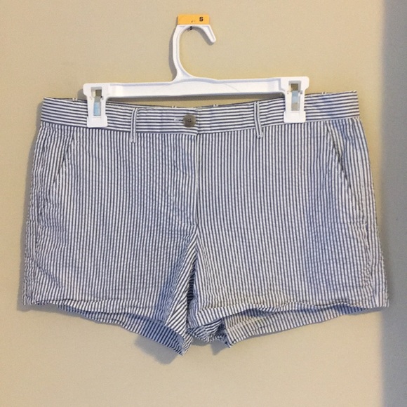 gap sear sucker shorts - Picture 1 of 2